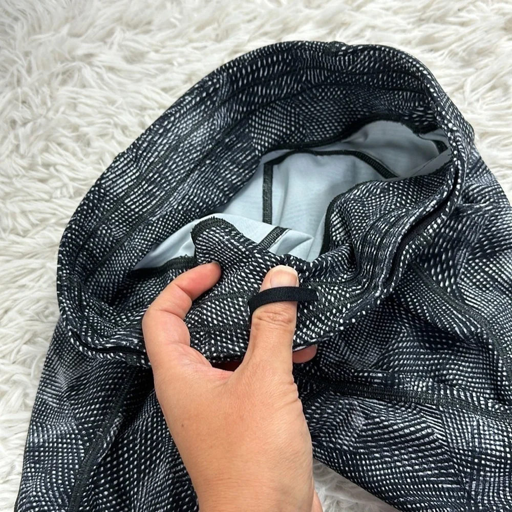 Lululemon Time To Sweat Crop 23